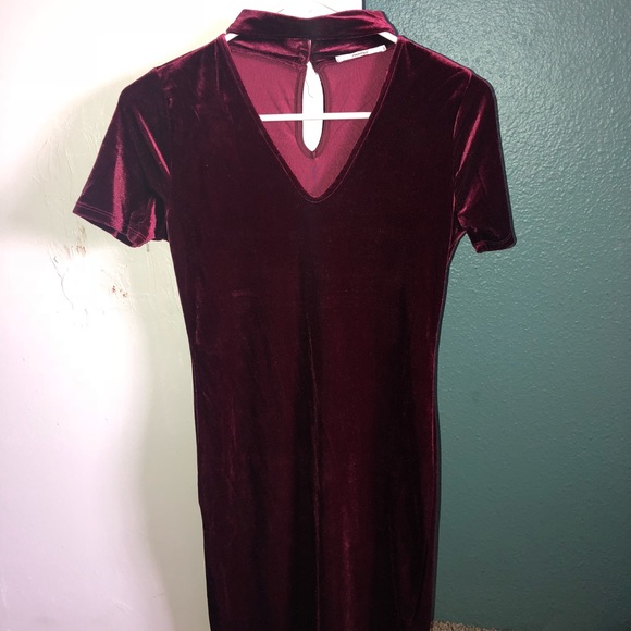 Papaya Dresses Fitted Burgundy Velvet Dress Poshmark